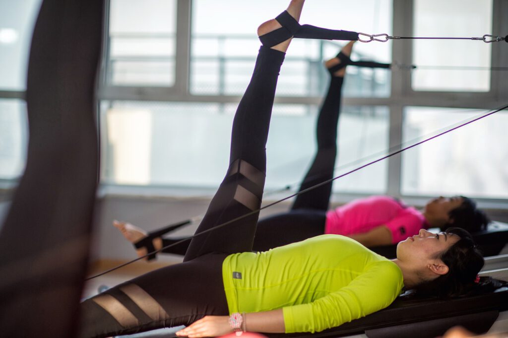 weights, pilates, girls-1948837.jpg